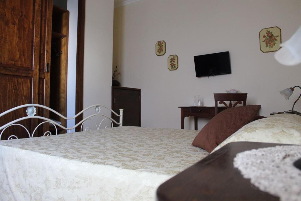 Felline Donna Concetta Casa Vacanze מראה חיצוני תמונה