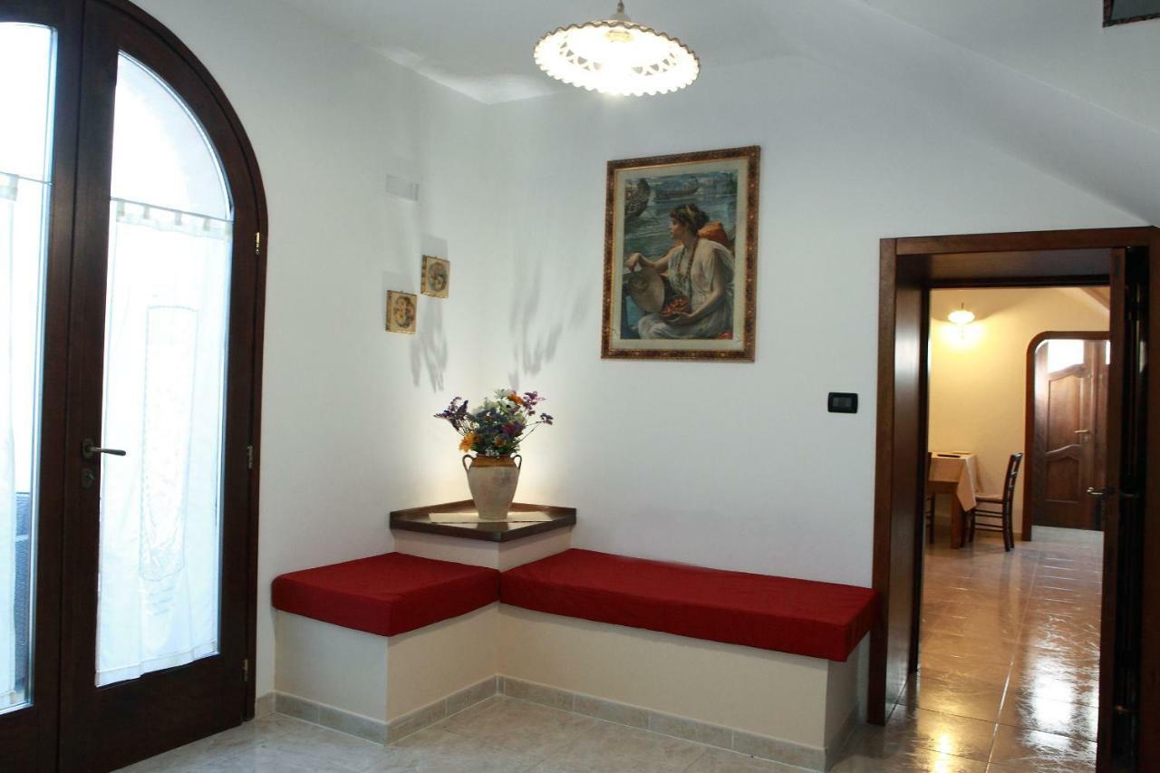 Felline Donna Concetta Casa Vacanze מראה חיצוני תמונה